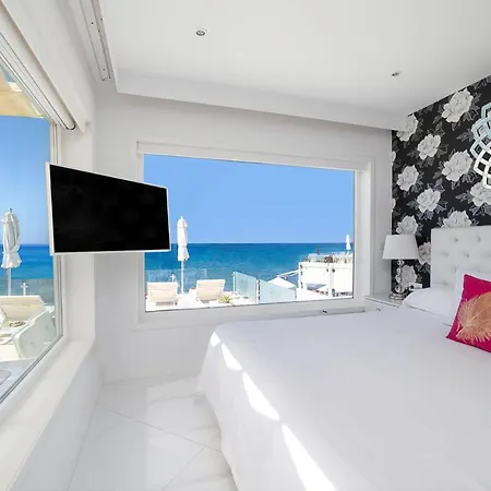 Lani's De Luxe - Adults Only 호텔 5*