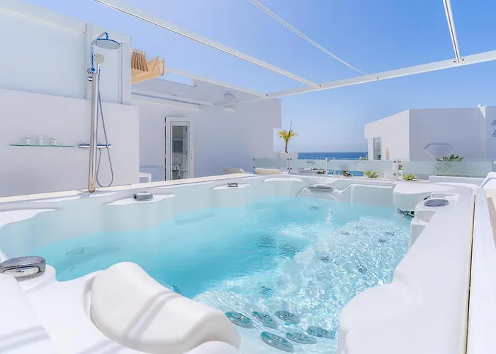 Hotel Lani's De Luxe - Adults Only