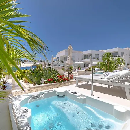 Отель Lani's De Luxe - Adults Only 5*