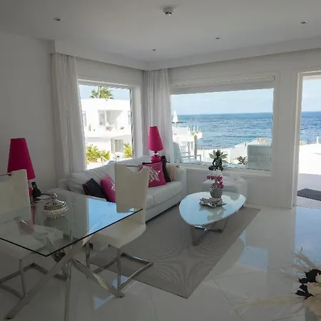 Отель Lani's De Luxe - Adults Only 5*